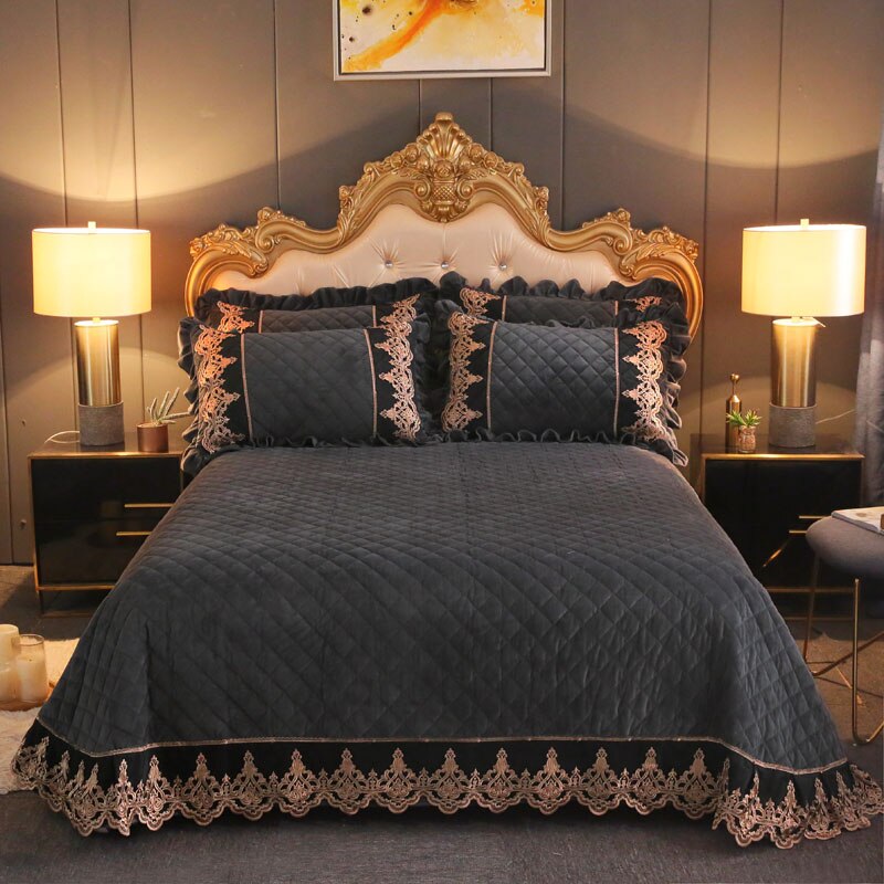 Modern Style Diamond and Lace Bedspread