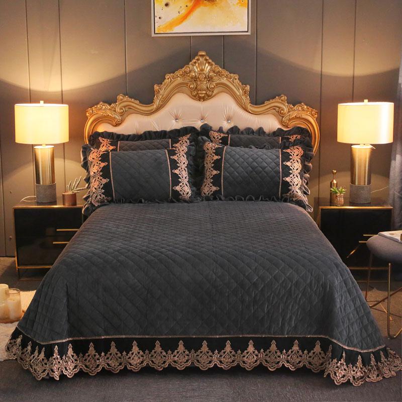 Modern Style Diamond and Lace Bedspread