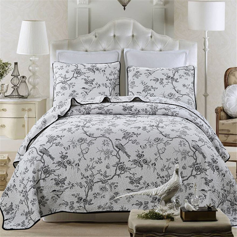 Leaves & Birds Print Chic Bedspread