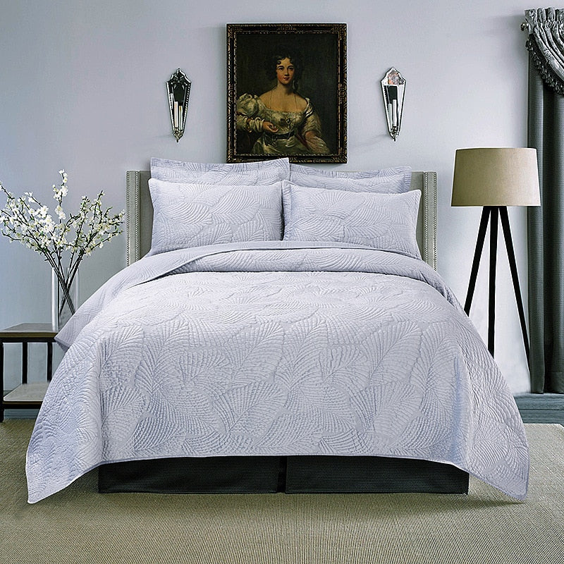 Fleece Stitch Leaves Chic Bedspread