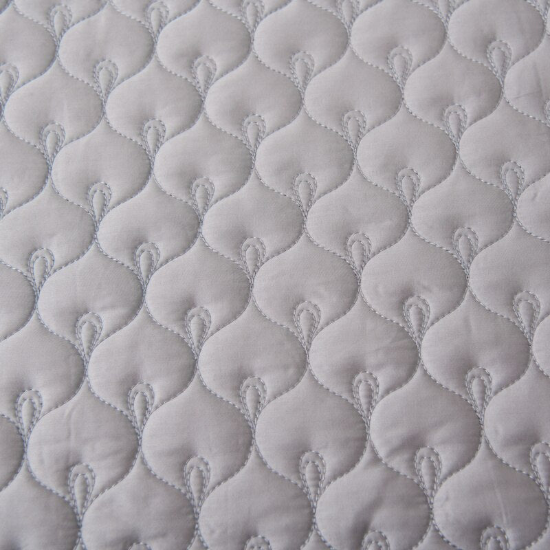 Solid Color Chic Stitched Bedspread