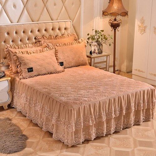 Princess Fleece Quilted Lace Bedspread