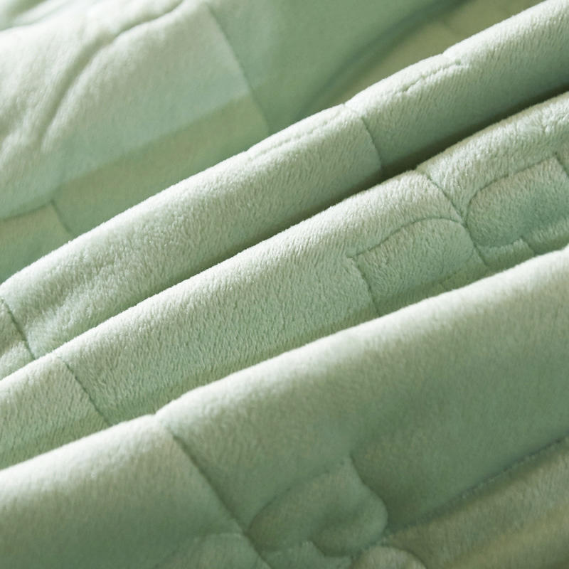 Soft Warm Fleece Quilted Thick Bedspread