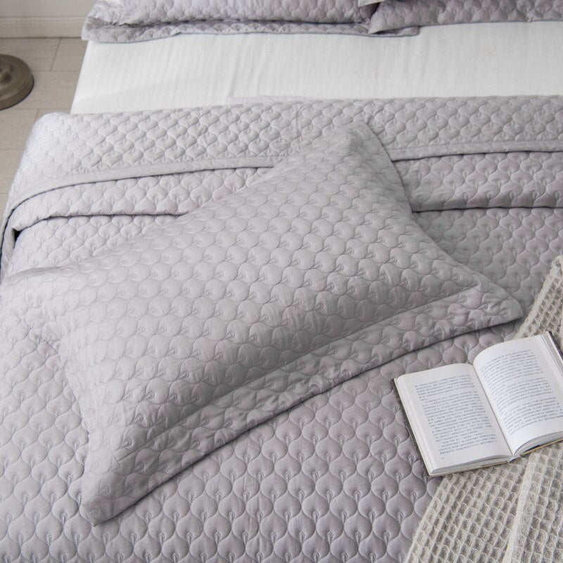 Solid Color Chic Stitched Bedspread