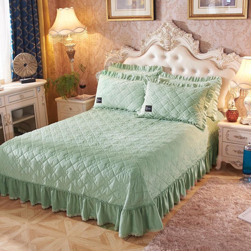 Soft Warm Fleece Quilted Thick Bedspread