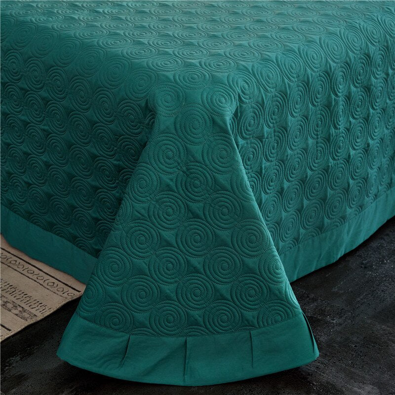 Solid Color Quilted Thick Bedspread