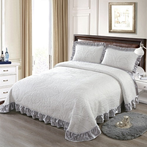 Luxury Ruffled Boarder Bedspread