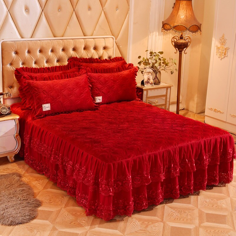 Princess Fleece Quilted Lace Bedspread