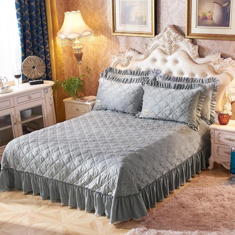 Soft Warm Fleece Quilted Thick Bedspread