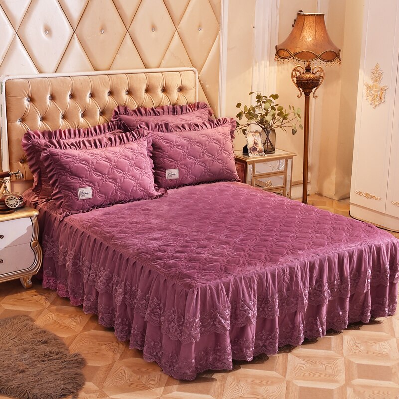 Princess Fleece Quilted Lace Bedspread