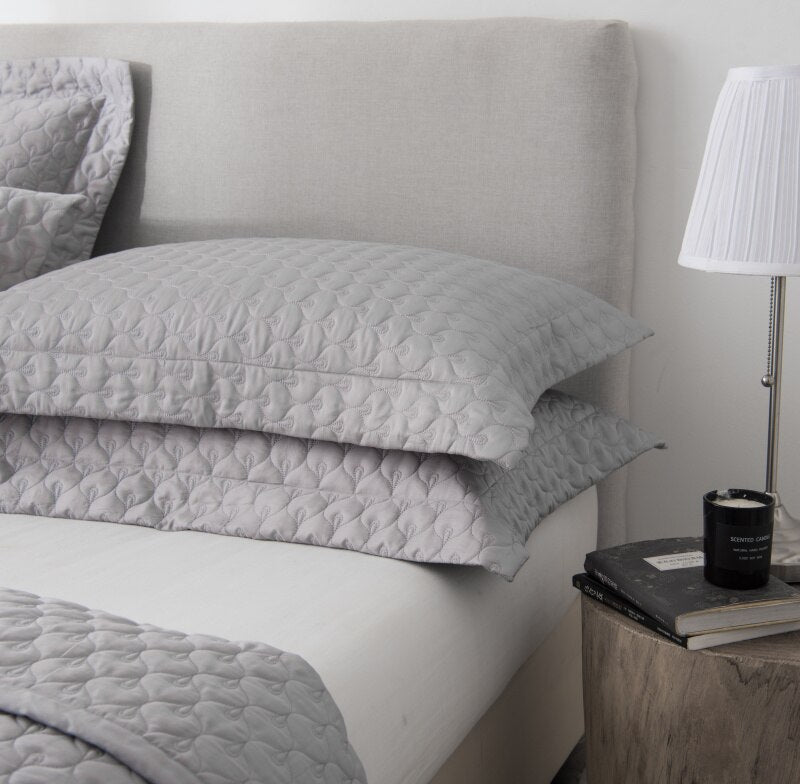 Solid Color Chic Stitched Bedspread