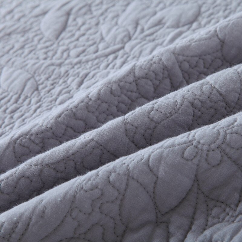 Chic Reversible Quilted Embroidery Bedspread