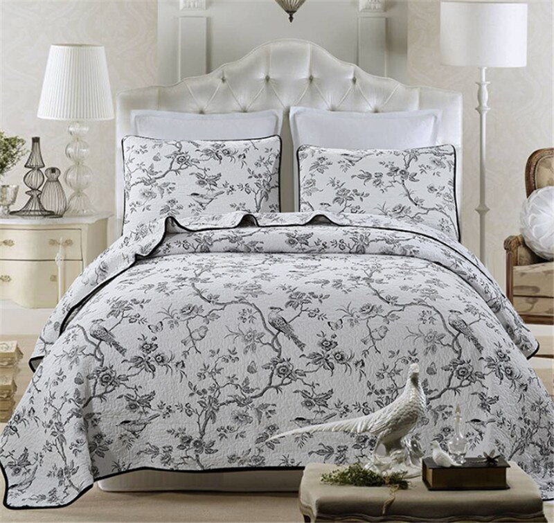 Leaves & Birds Print Chic Bedspread