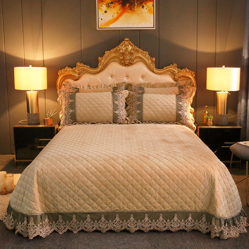 Modern Style Diamond and Lace Bedspread