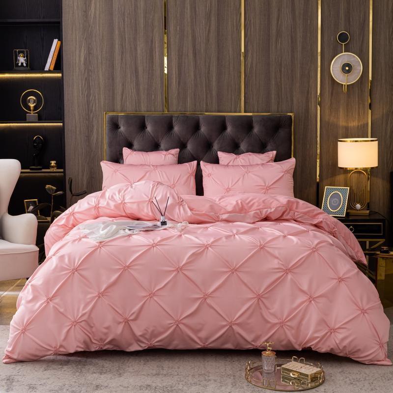 Lowest prices bedding sets queen & king here! next day delivery on designer bedding sets. Never overspend on exquisite bedding sets again. Shop now.