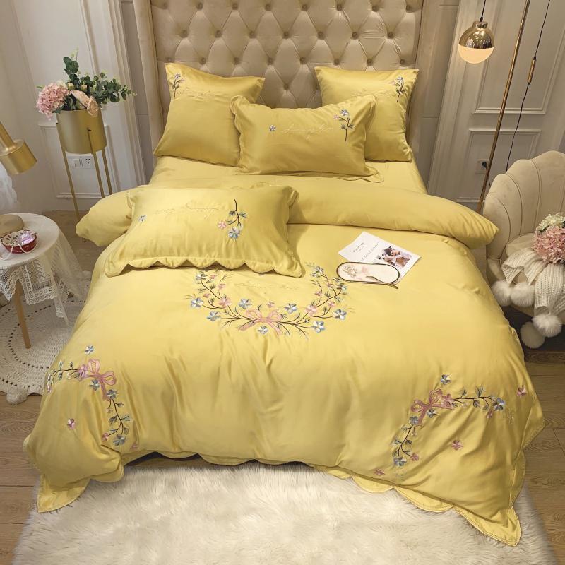 Lowest prices bedding sets queen & king here! next day delivery on designer bedding sets. Never overspend on exquisite bedding sets again. Shop now.