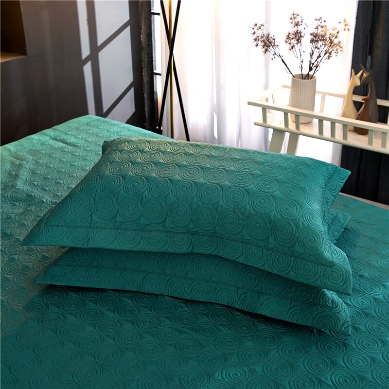 Solid Color Quilted Thick Bedspread