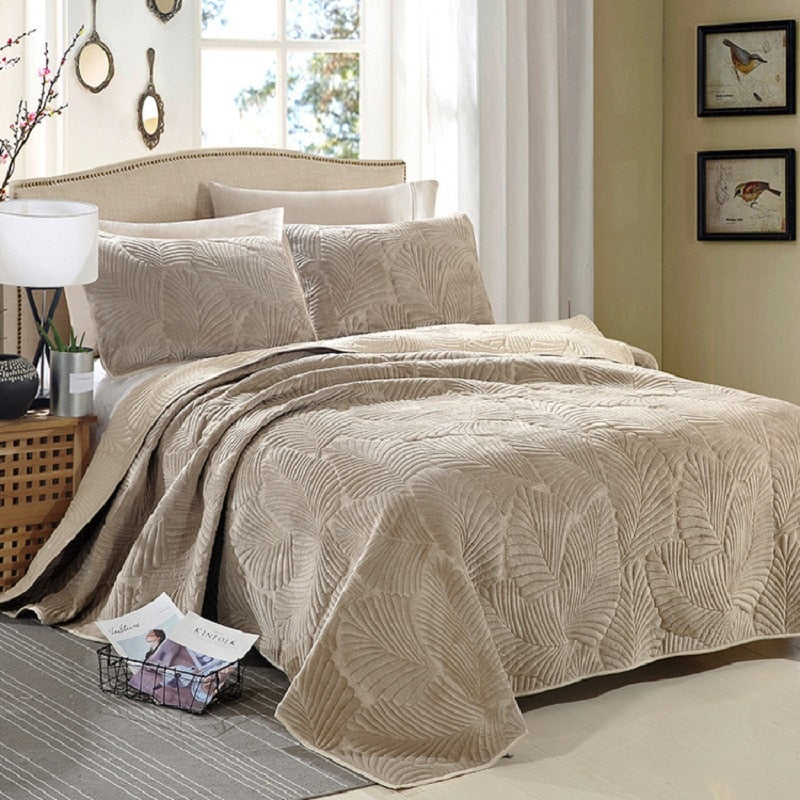 Oversized Velvet Cotton Quilt Bedspread