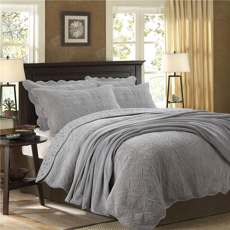 Ultra Soft Fleece Reversible Bedspread